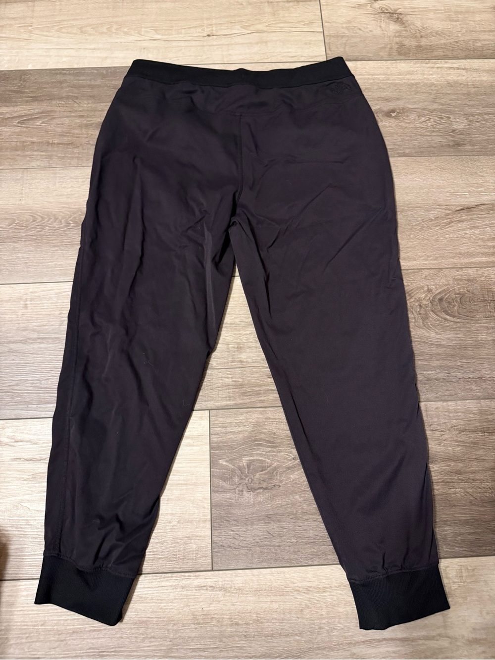 The North Face Black Lightweight Drawstring Joggers - Picture 3 of 7